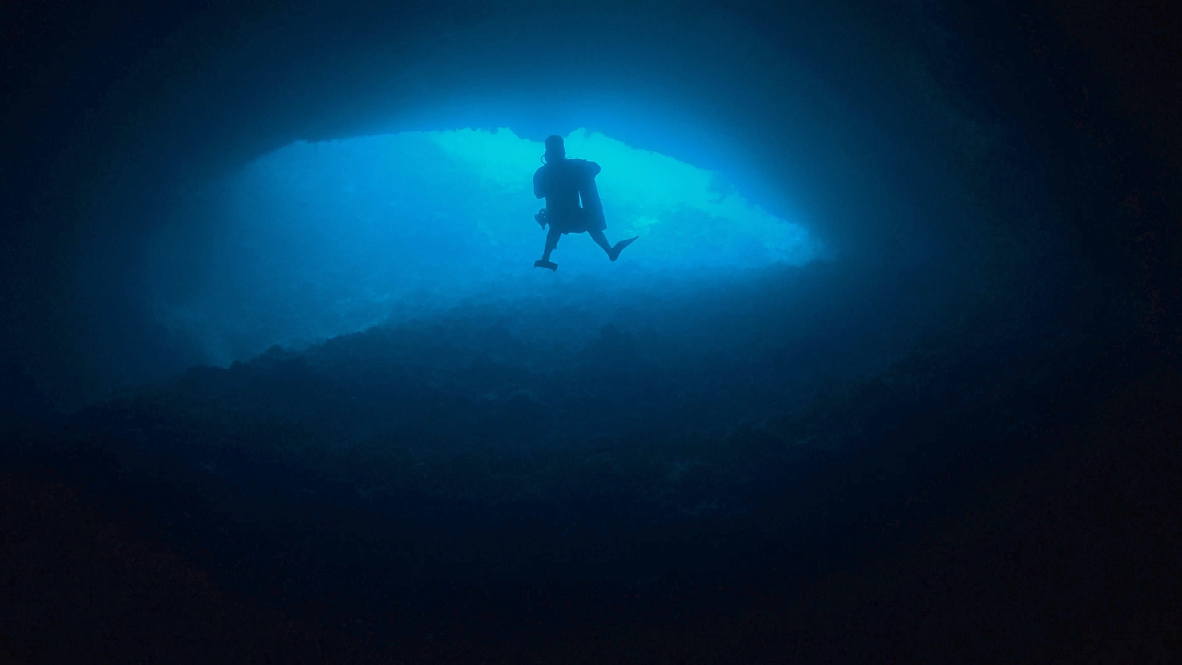 Scuba diving at Virgin blue hole
