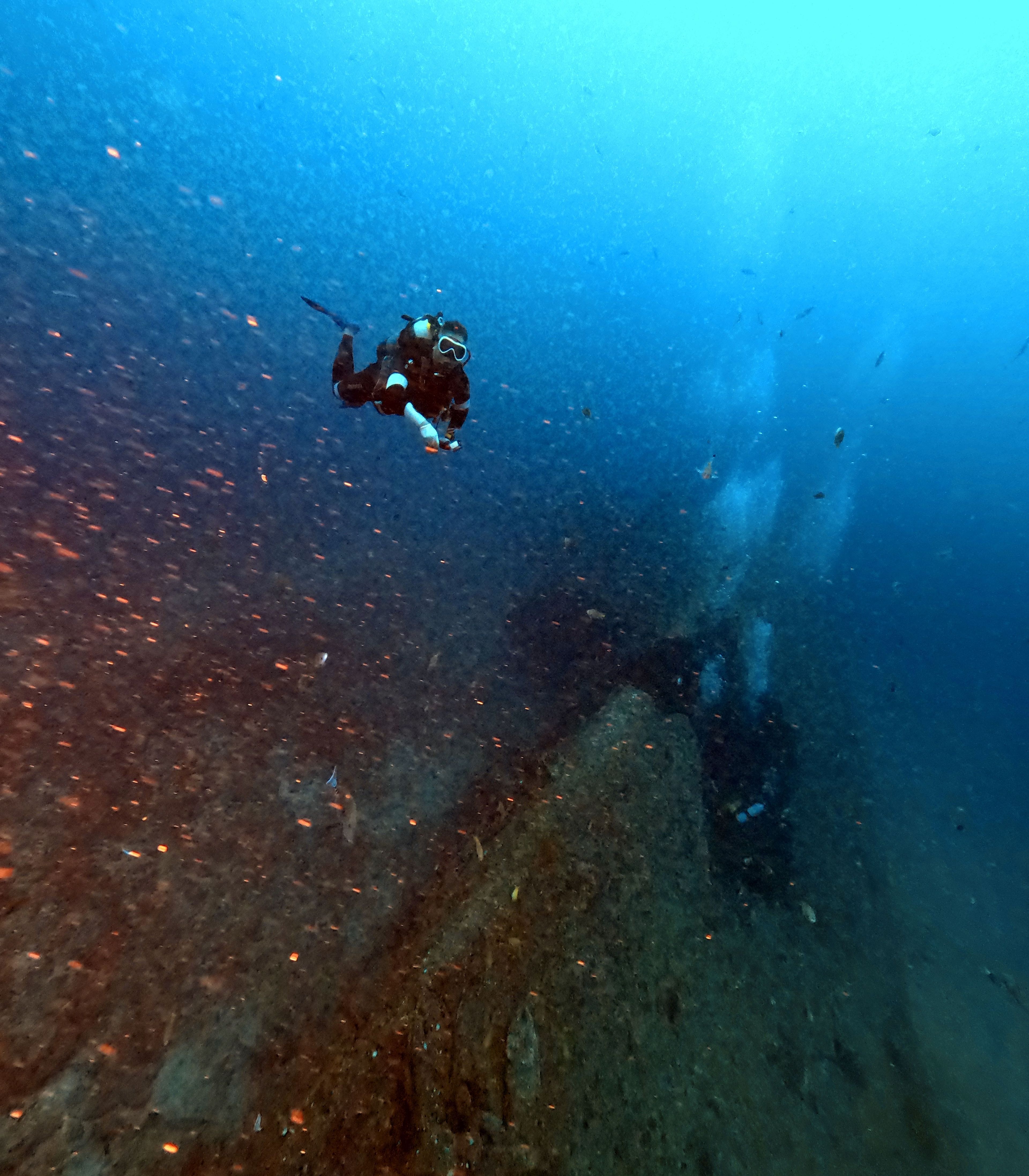 Scuba diving at USS Emmons