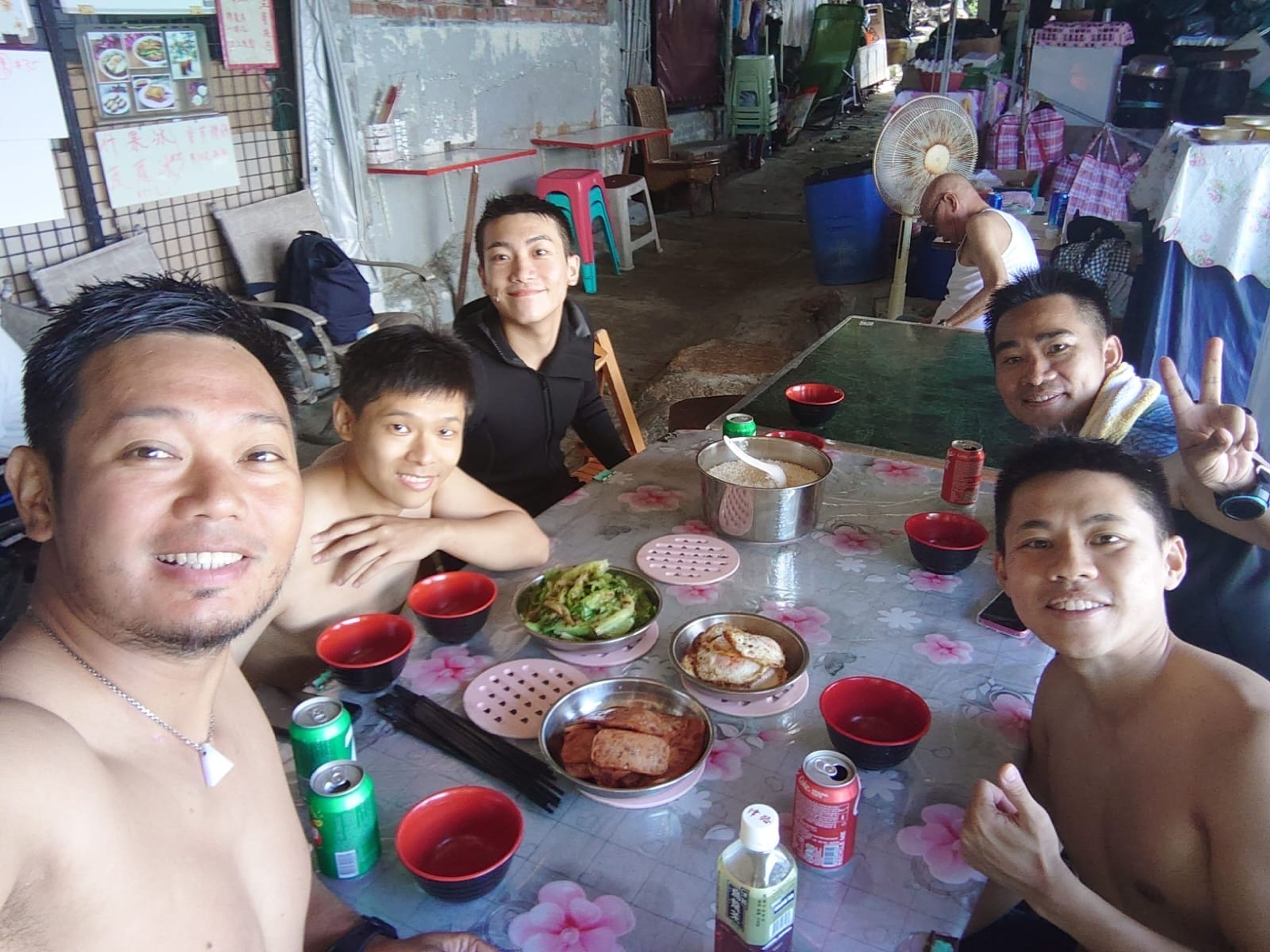 Scuba diving at Sharp Island 橋咀南