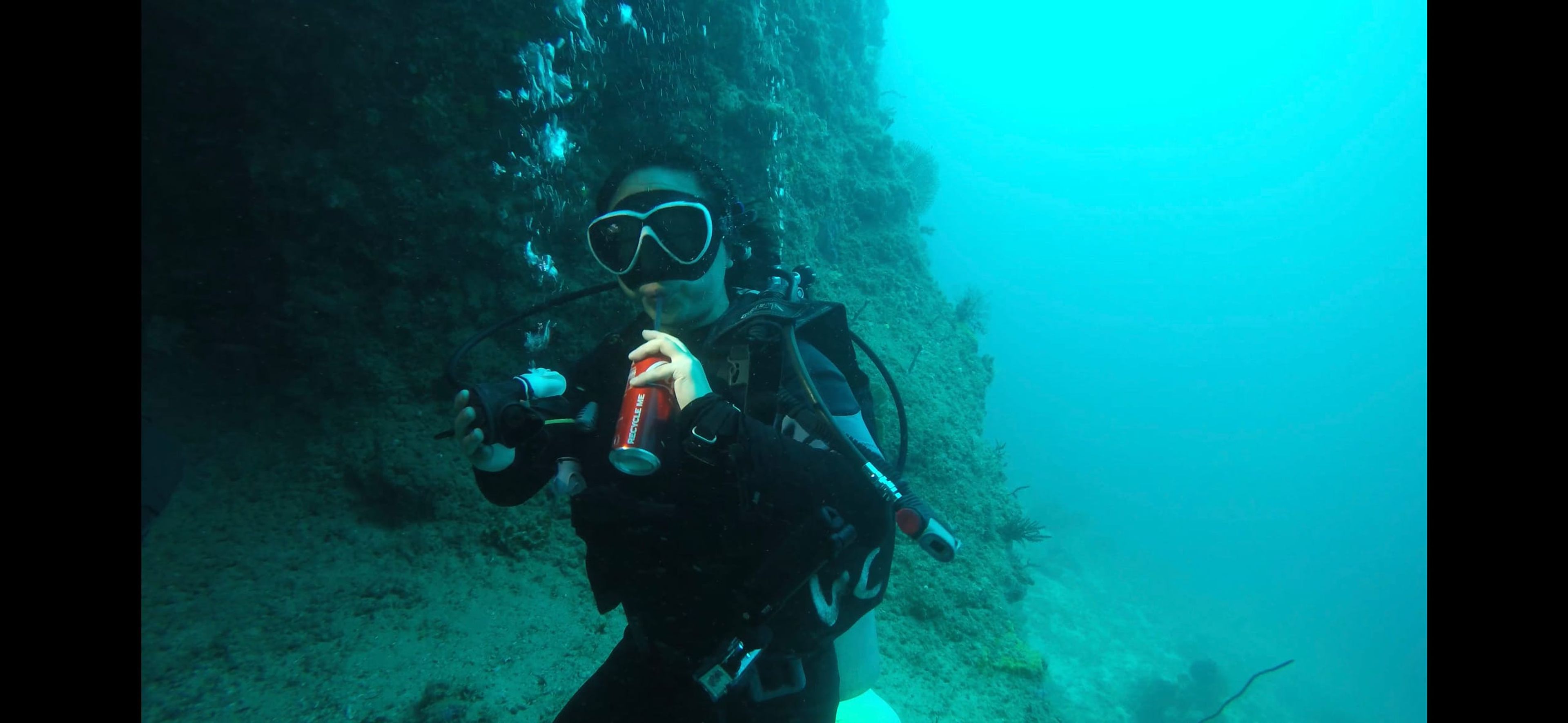 Scuba diving at Mabul House Reef
