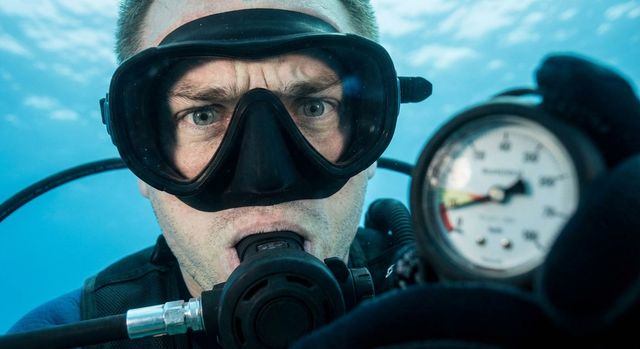 The Blue Poison: Getting Narced and Why It’s Not a Party Trick | DIVEROUT